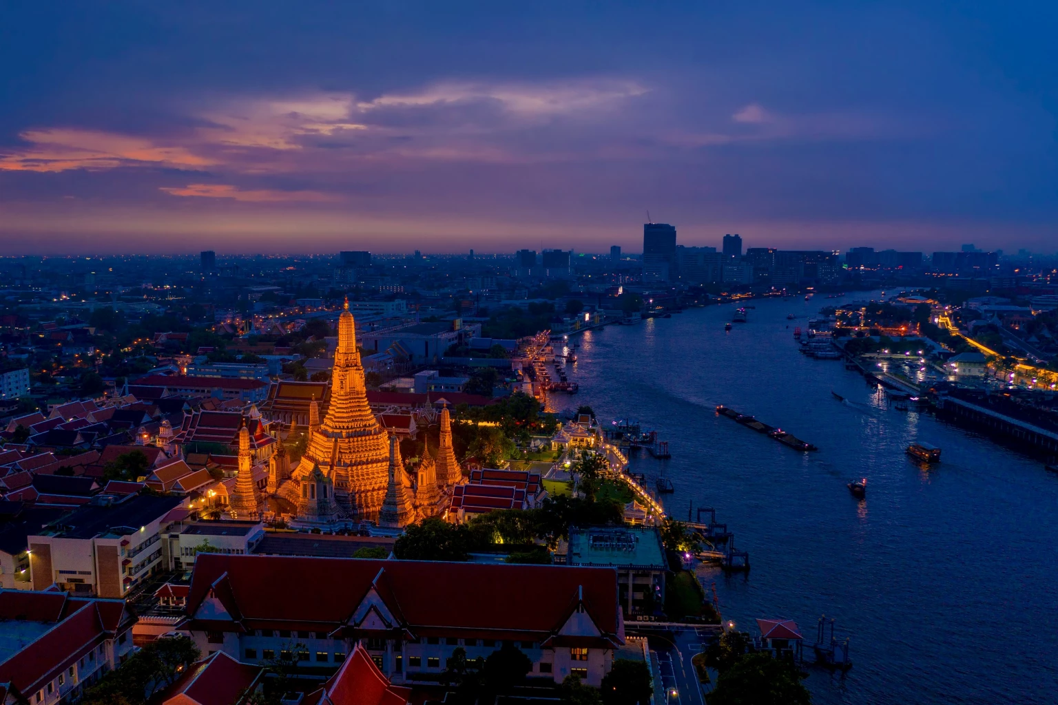 7-สมาคมท่องเที่ยว-ถก-ททท-ชงรัฐบาลอัดฉีดงบ-1.4-หมื่นล้าน-แก้วิกฤติน้ำมันกระทบเชื่อมั่นเดินทาง