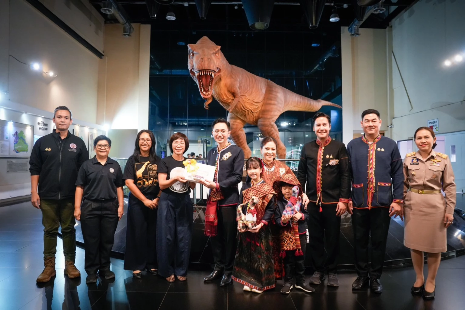 ‘ยศชนัน’-ลุยงานวันหยุด-เปิดงานบุญบั้งไฟ-ดันกาฬสินธุ์เมืองเที่ยว