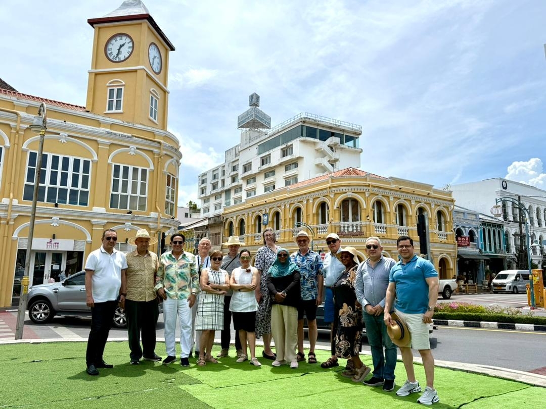 สถานเอกอัครราชทูตฯ-จัดกิจกรรมขยายศักยภาพเชิงเศรษฐกิจและวัฒนธรรม-สานต่อเครือข่ายความเชื่อมโยงระหว่างประเทศและประชาชนที่จังหวัดภูเก็ต-(1)-–-กระทรวงการต่างประเทศ