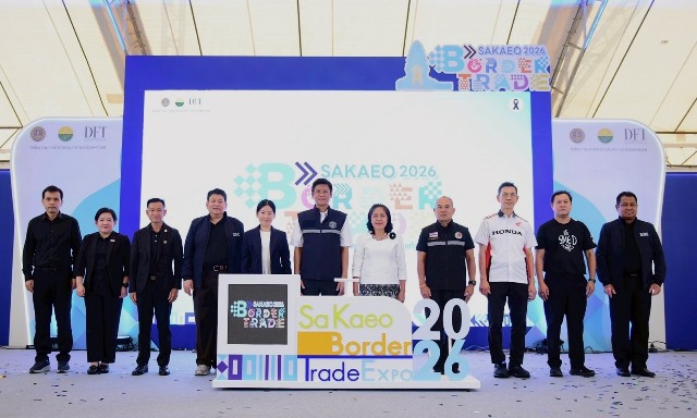 คต.-ฉลองความสำเร็จปิดฉาก-“มหกรรมการค้าชายแดนสระแก้ว-2026”-ยอดขายทะลุ-33-ล้านบาท-ชาวสระแก้วและพื้นที่ใกล้เคียงแห่ร่วมงานคับคั่ง-สร้างความเชื่อมั่นและตอกย้ำศักยภาพเศรษฐกิจชายแดนเติบโตแข็งแกร่งและยั่งยืน