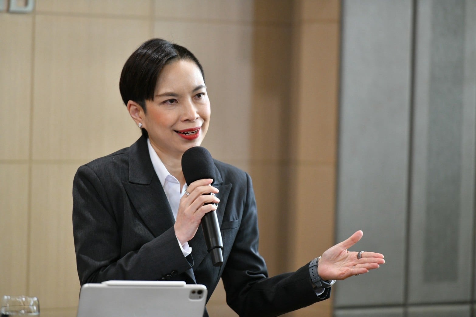 ‘แบงก์ชาติ’ชี้เศรษฐกิจไทยพ้นจุดต่ำสุดลุ้นq3ฟื้นตัว
