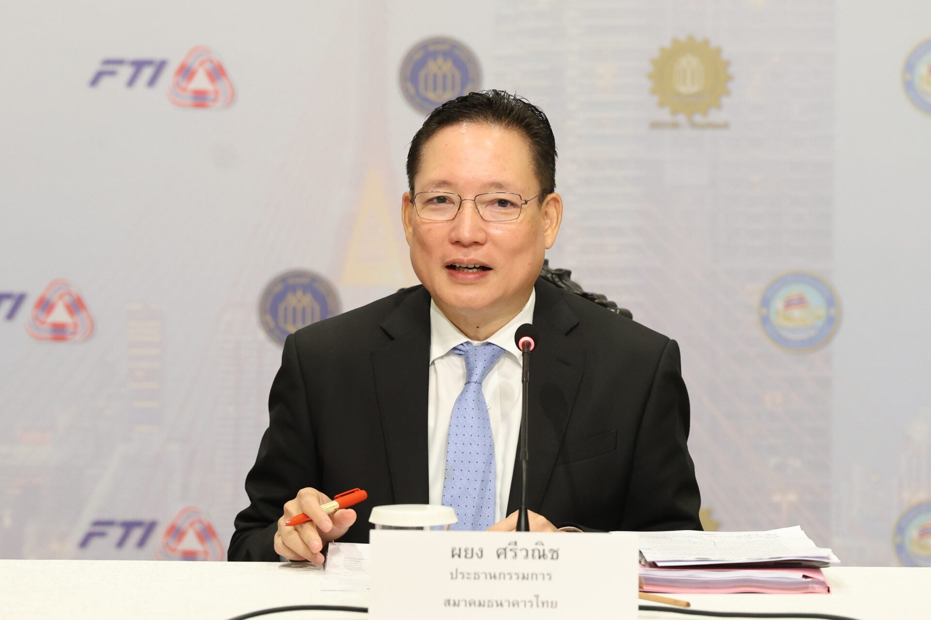 กกร-ปรับเพิ่มคาดการณ์จีดีพีเป็น-21-2.5%-หลังคาดส่งออกโต-12-16%