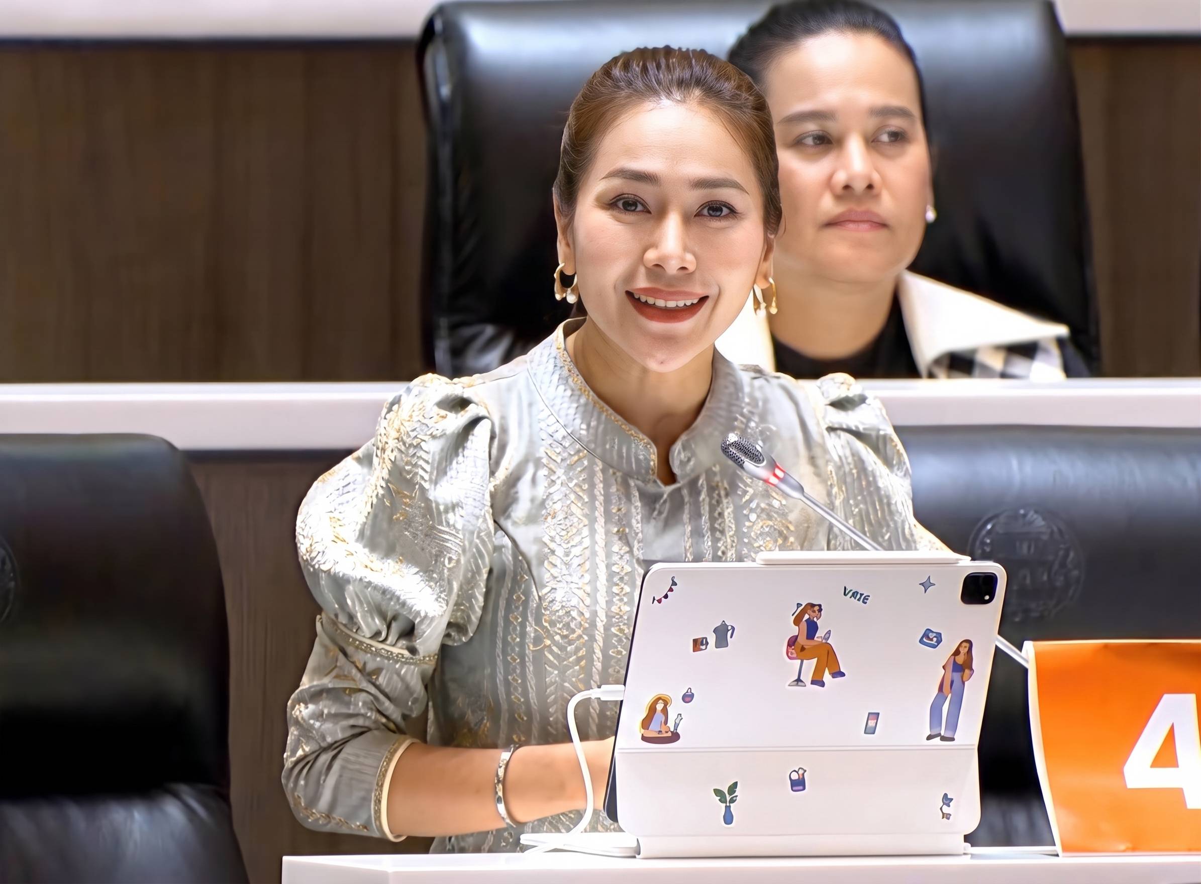 หั่นงบ 2.5% ไม่ใช่ลดความสำคัญ!“สส.บุญญาภา” เปิดสูตรใช้งบให้คุ้มค่า ดันท่องเที่ยว-กีฬา กระจายโอกาสสู่ต่างจังหวัด สร้างเศรษฐกิจฐานราก – พรรคภูมิใจไทย : พูดแล้วทำ