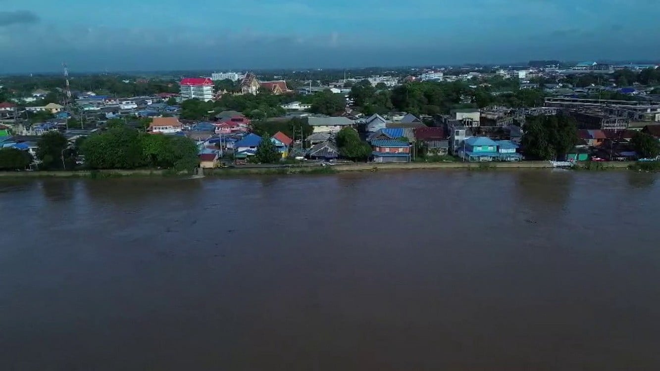 เจ้าพระยาอ่างทองเกินจุดวิกฤต จ่อขึ้นอีก 20 ซม. เร่งป้องเขตเศรษฐกิจ