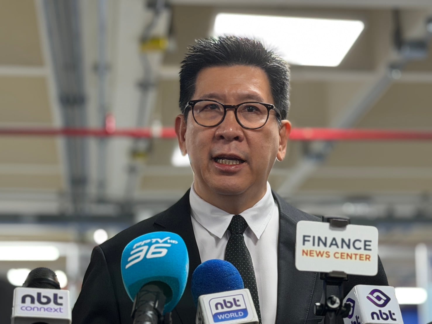 ‘เอกนิติ’ ชี้น้ำท่วมกระทบศก.ไทยไม่ถึง0.1% ยันชีวิต-ความลำบากประชาชนสำคัญกว่า